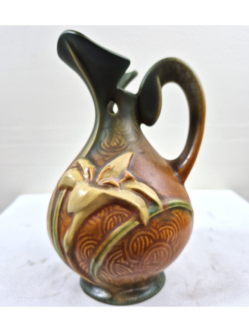 Roseville Art Pottery Clematis 26 USA Ewer Vase Pitcher Brown Green 6 in